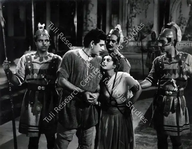 Saigal, Ramesh (Director), Bharti, 1956 | Photographic Still | CinemaEducation | 00884454