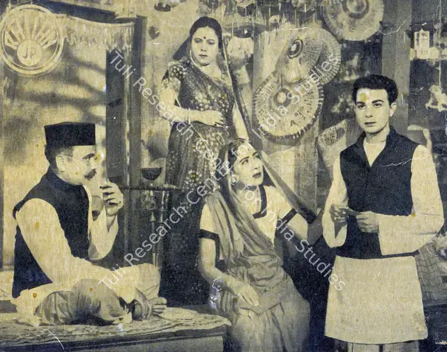 Divecha, Dwarka (Cinematographer), Rattan, 1944 | Photographic Still | CinemaEducation | 00887586