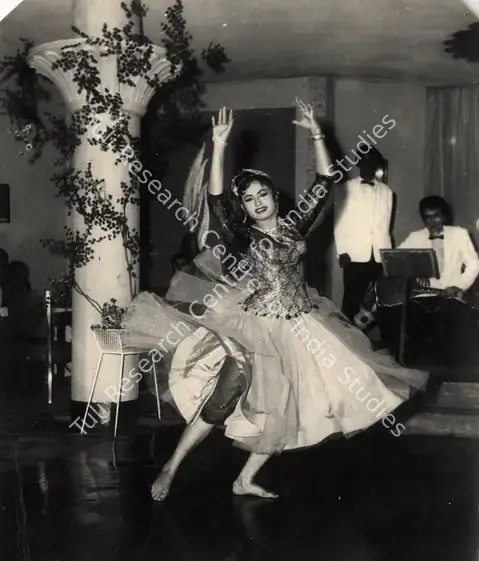 Kapur, Kailash (Producer), Flat No 9, 1961 | Photographic Still | CinemaEducation | 00885213