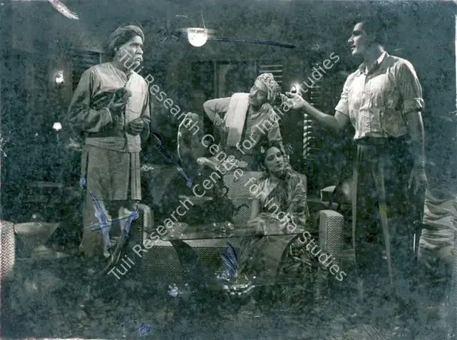 Kumar (Director), Aap Biti, 1948 | Photographic Still | CinemaEducation | 00883740