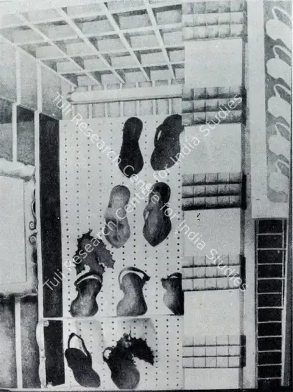 Sikander, Shrilekha (Artist). Shop Window. Pencil drawing, 1977 | Pictorial Space, 1978 | Drawing | FineArts | 00149563