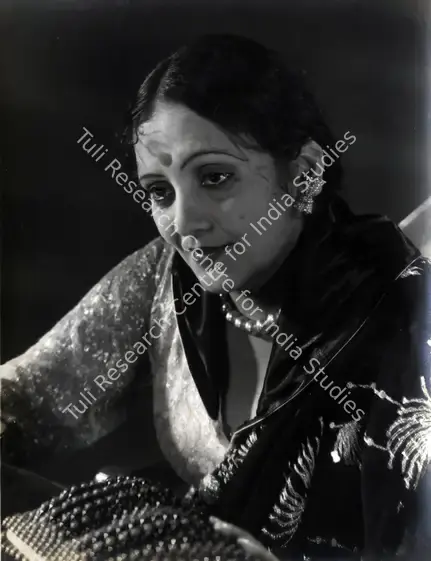 Dhaiber, K. (Director), Ulti Ganga, 1942 | Photographic Still | CinemaEducation | 00888092