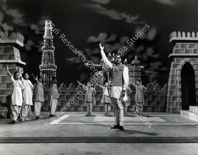 Ralhan, O.P. (Director), Gehra Daag, 1963 | Photographic Still | CinemaEducation | 00885269
