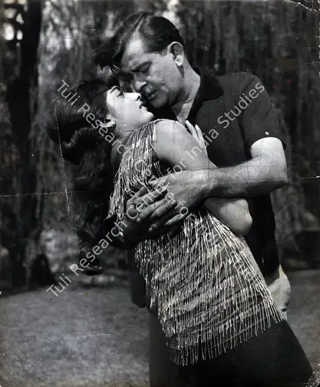 Singh, G. (Cinematographer), Around The World, 1967 | Photographic Still | CinemaEducation | 00883993