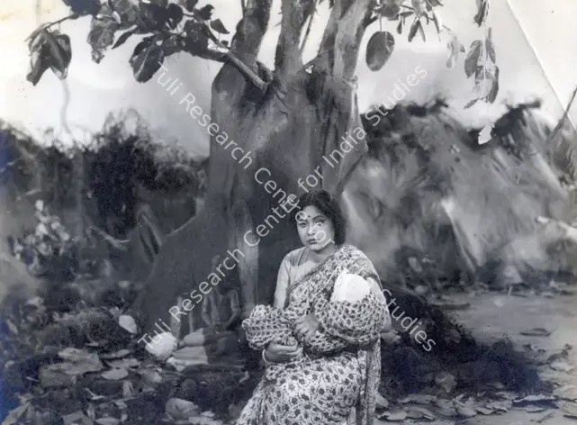 Bhatt, Nanabhai (Director), Apni Izzat, 1952 | Photographic Still | CinemaEducation | 00883975