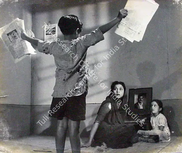 Nene, Raja (Director), Pehli Tareekh, 1954 | Photographic Still | CinemaEducation | 00887054