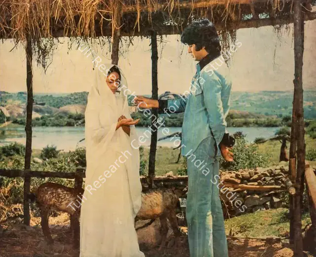 Divecha, Dwarka (Cinematographer), Sholay, 1975 | Photographic Still Mounted on Lobby Card | CinemaEducation | 00798515