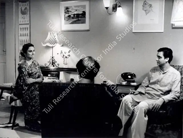 Roy, Soumendu (Cinematographer), Ka Purush Maha Purush, 1965 | Photographic Still | CinemaEducation | 00891283