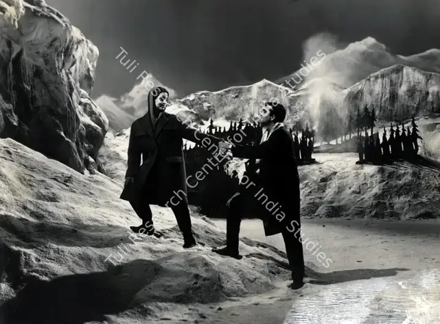 Kapadia, K.H. (Cinematographer), Yeh Rastey Hain Pyar Ke, 1963 | Photographic Still | CinemaEducation | 00888429