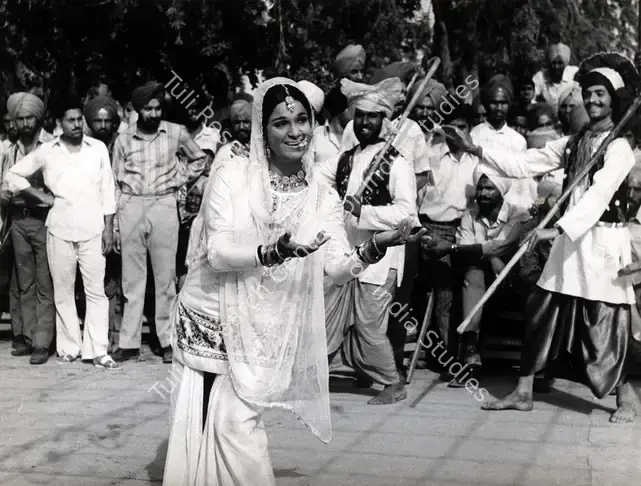 Mistry, Jal (Cinematographer), Heer Raanjha, 1970 | Photographic Still | CinemaEducation | 00885507