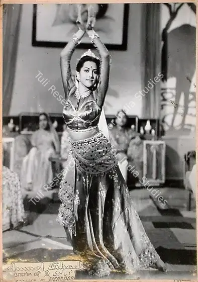 Irani, Faredoon A. (Cinematographer), Anmol Ghadi, 1946 | Lobby Card | CinemaEducation | 00809408