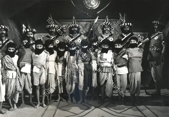 Roy, Soumendu (Cinematographer), Hirak Rajar Deshe, 1980 | Photographic Still | CinemaEducation | 00891217