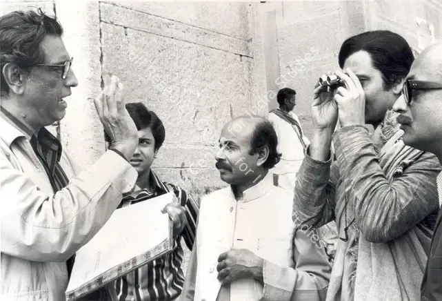 Ghosh, Nemai (Still Photographer), Joi Baba Felunath, 1979 | Working Still | CinemaEducation | 00891601