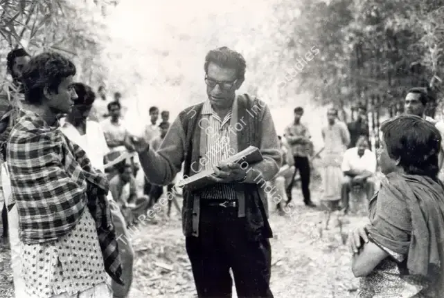 Ghosh, Nemai (Still Photographer), Goopy Gyne Bagha Byne, 1969 | Working Still | CinemaEducation | 00891573