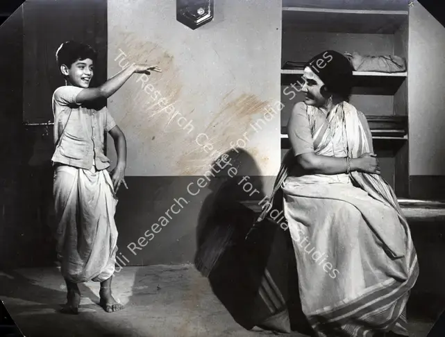Pathare, Jaywant (Cinematographer), Majhli Didi, 1967 | Photographic Still | CinemaEducation | 00886185