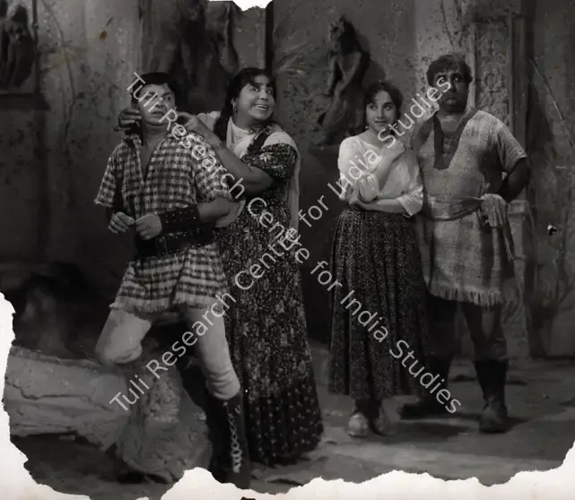 Bhargava, Kedar (Producer), Teer Aur Talwar, 1960 | Photographic Still | CinemaEducation | 00887854