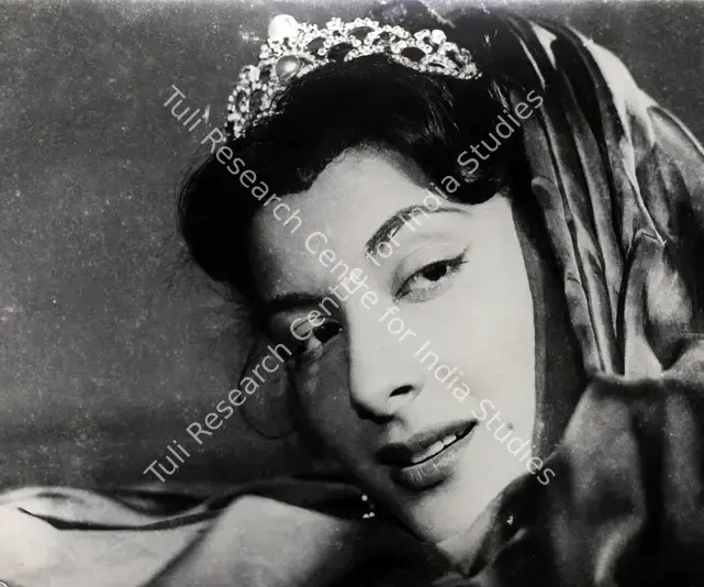 Naik, Saju (Cinematographer), Amber, 1952 | Photographic Still | CinemaEducation | 00883880