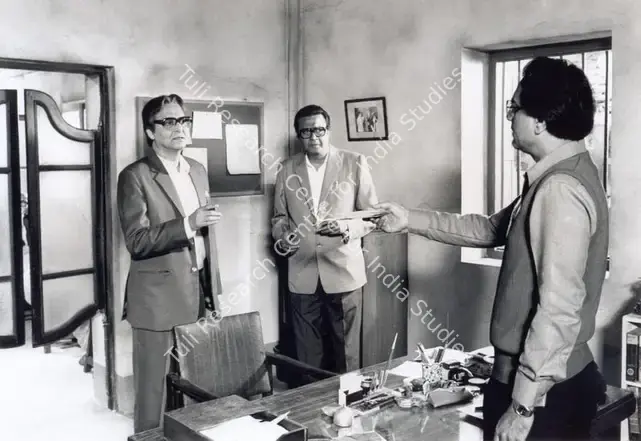 Malik, Ravi (Cinematographer), Ganashatru, 1990 | Photographic Still | CinemaEducation | 00891134