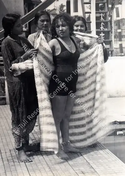 Gidwani, Moti B. (Director), Insaan Ya Shaitan, 1933 | Photographic Still | CinemaEducation | 00885577