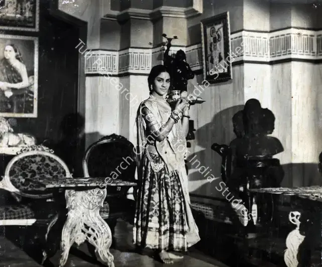 Vivek (Producer), Saraswati Chandra, 1968 | Photographic Still | CinemaEducation | 00888022