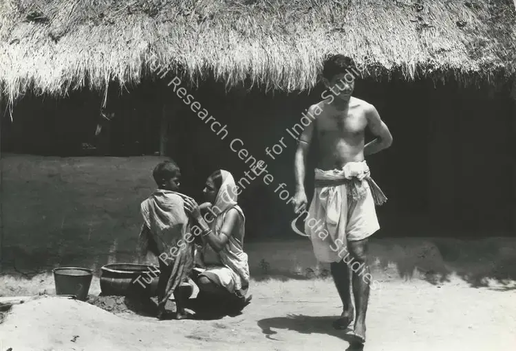 Nihalani, Govind (Cinematographer), Aarohan, 1982 | Photographic Still | CinemaEducation | 00677727