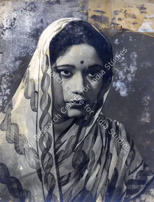 Yusuf, S.M. (Director), Aina, 1944 | Photographic Still | CinemaEducation | 00829907