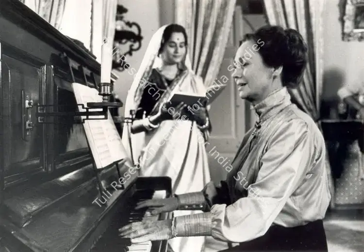 Roy, Soumendu (Cinematographer), Ghare Baire, 1985 | Photographic Still | CinemaEducation | 00663283