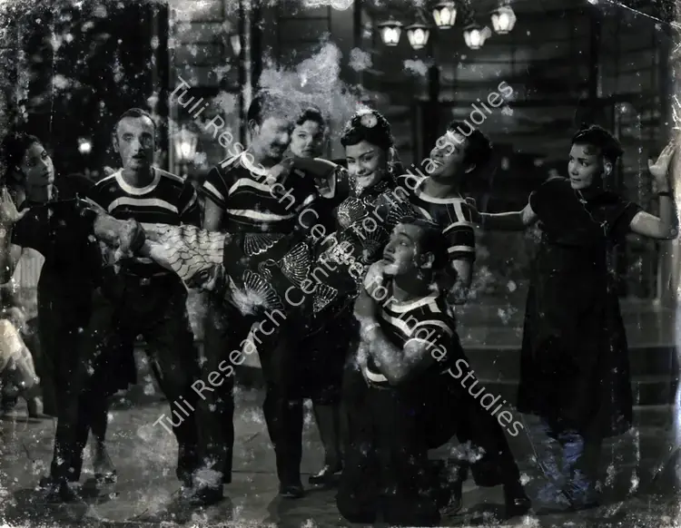 Samanta, Shakti (Producer), Howrah Bridge, 1958 | Photographic Still | CinemaEducation | 00831612