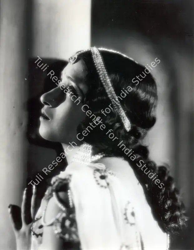 Irani, Aspi (Director), Sundari, 1936 | Photographic Still | CinemaEducation | 00834976