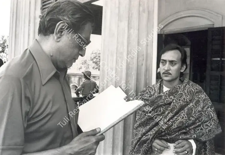 Ghosh, Nemai (Still Photographer), Ghare Baire, 1985 | Working Still | CinemaEducation | 00663699