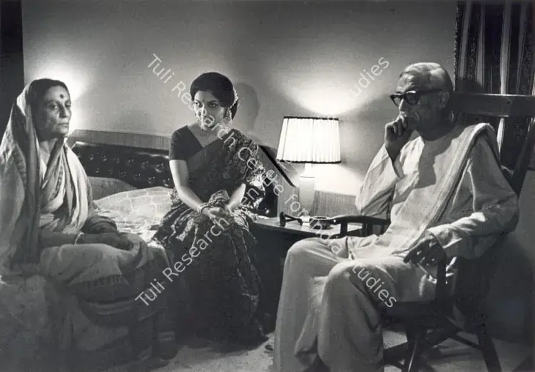 Roy, Soumendu (Cinematographer), Seema Baddha, 1971 | Photographic Still | CinemaEducation | 00663562