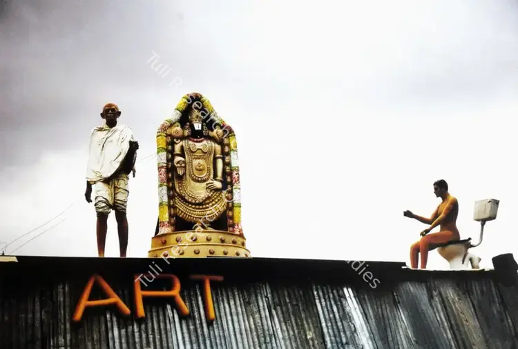 Vilasini, Vivek (Artist). Untitled. Photograph on Hanemuhle Photo Rag, Edition 2/5, 2007 | Photograph | FineArts | 00575506