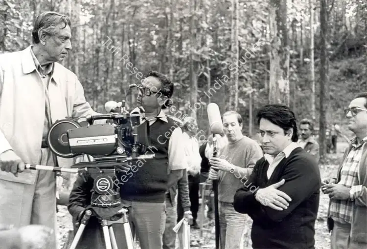 Ghosh, Nemai (Still Photographer), Shakha Proshakha, 1991 | Working Still | CinemaEducation | 00663771