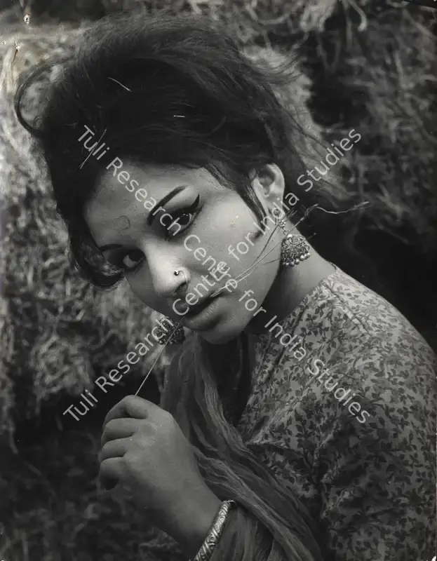 Rajaram (ii), M. (Cinematographer), Mere Humsafar, 1970 | Photographic Still | CinemaEducation | 00835433