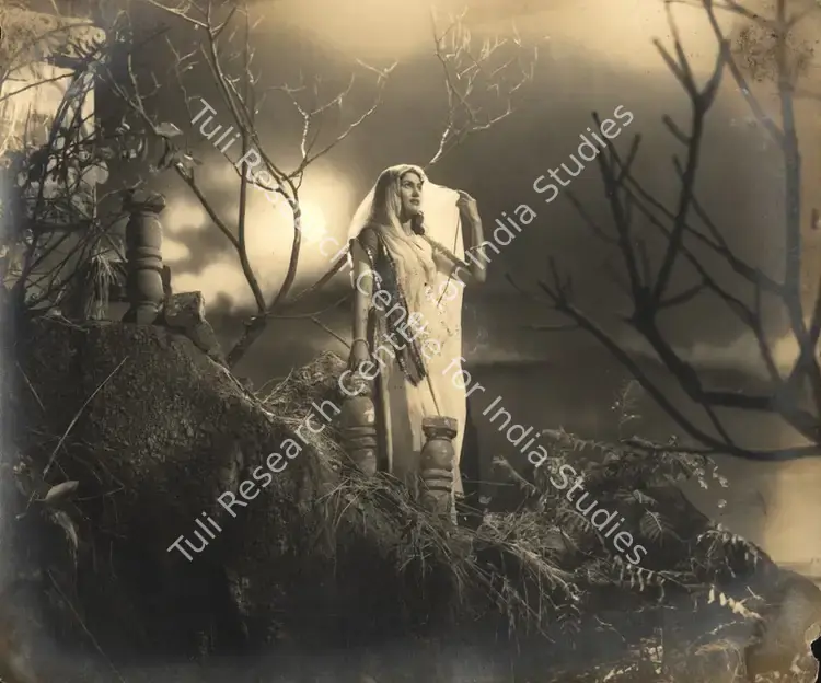 Gajjar, Bipin (Cinematographer), Patrani, 1956 | Photographic Still | CinemaEducation | 00835434