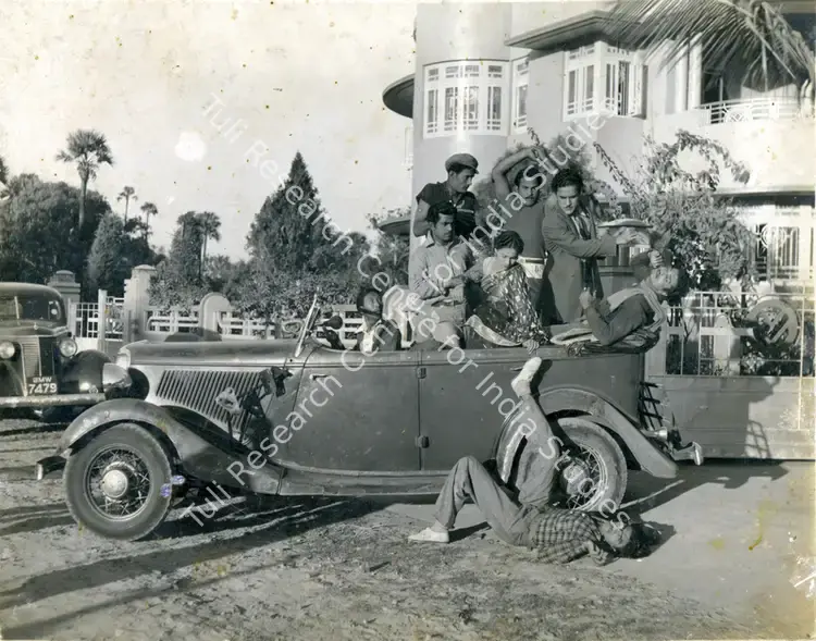 Ghadiali, Nari (Director), Namumkin, 1946 | Photographic Still | CinemaEducation | 00832760