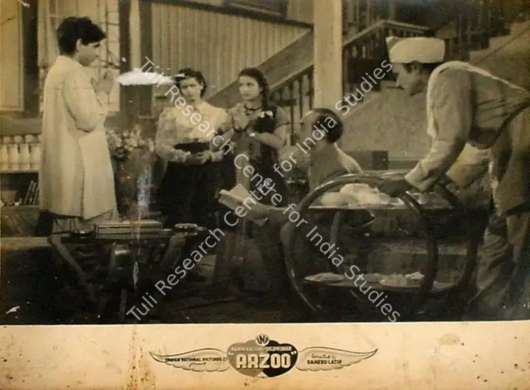 Lateef, Shahid (Director), Arzoo, 1950 | Lobby Card | CinemaEducation | 00809655