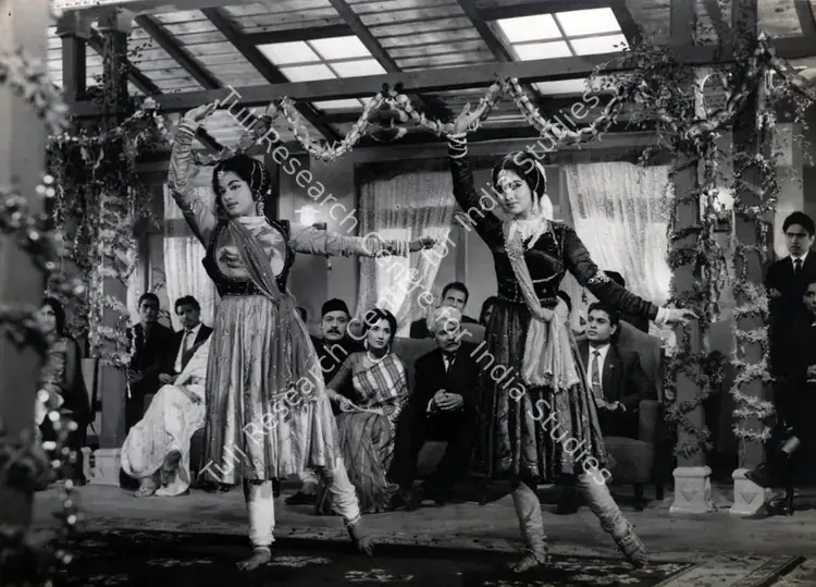 Malone, Rajendra (Cinematographer), Dulhan Ek Raat Ki, 1966 | Photographic Still | CinemaEducation | 00831186