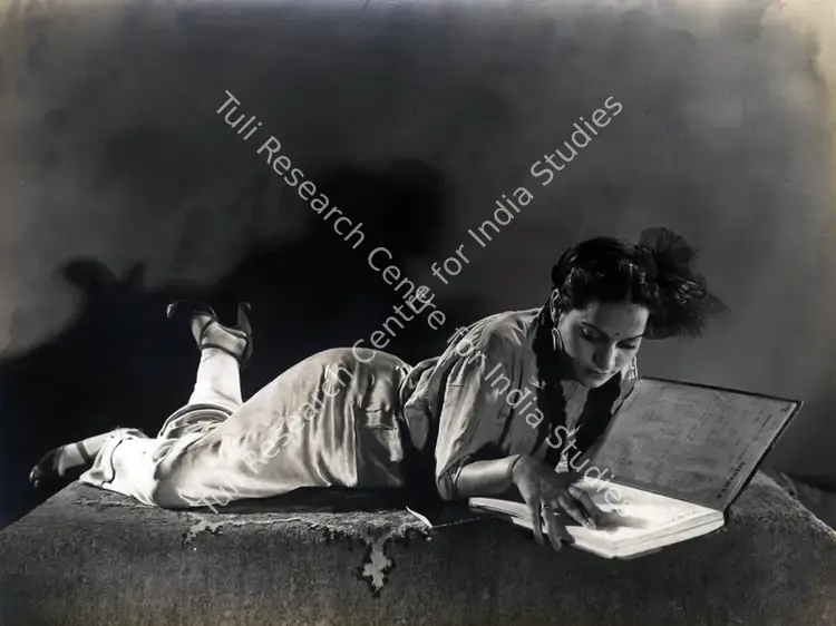 Dhaiber, K. (Director), Ulti Ganga, 1942 | Photographic Still | CinemaEducation | 00834276