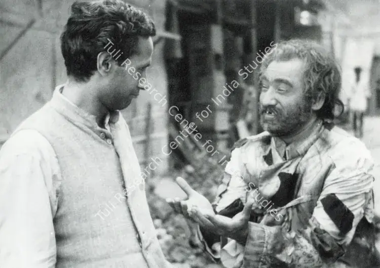 Ratra, V. (Cinematographer), Funtoosh, 1956 | Working Still | CinemaEducation | 00666647