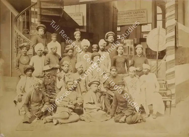 Narayan, Shew Shankar (Photographer), A Group of the Natives of India - Officers in charge of the Indian Courts, 1883-1884 | Antiquarian Photograph | Photography | 00115316
