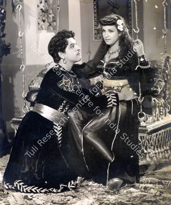 Chakravarty, Amiya (Director), Shahenshah, 1953 | Photographic Still | CinemaEducation | 00834458