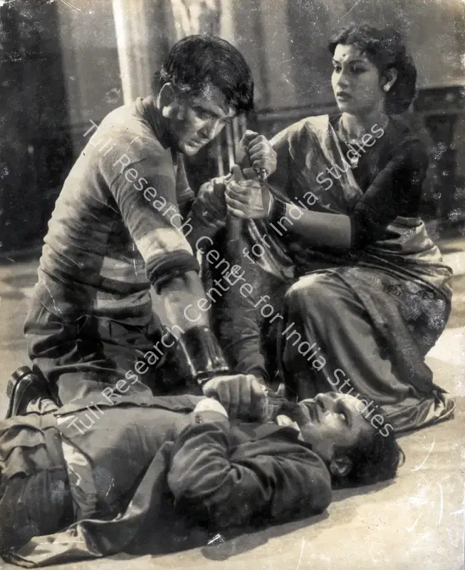 Hasham, Aga (Cinematographer), Duniya Jhukti Hai, 1960 | Photographic Still | CinemaEducation | 00831198