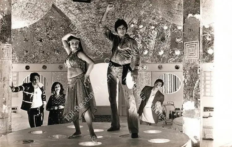 Mehra, Prakash (Producer), Laawaris, 1981 | Photographic Still | CinemaEducation | 00762408