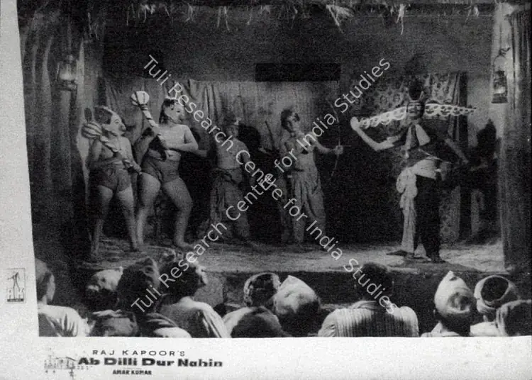 Pathare, Jaywant (Cinematographer), Ab Dilli Dur Nahin, 1957 | Lobby Card | CinemaEducation | 00829283