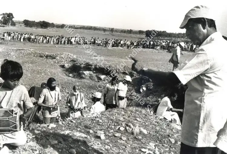 Ghosh, Nemai (Still Photographer), Hirak Rajar Deshe, 1980 | Working Still | CinemaEducation | 00663721