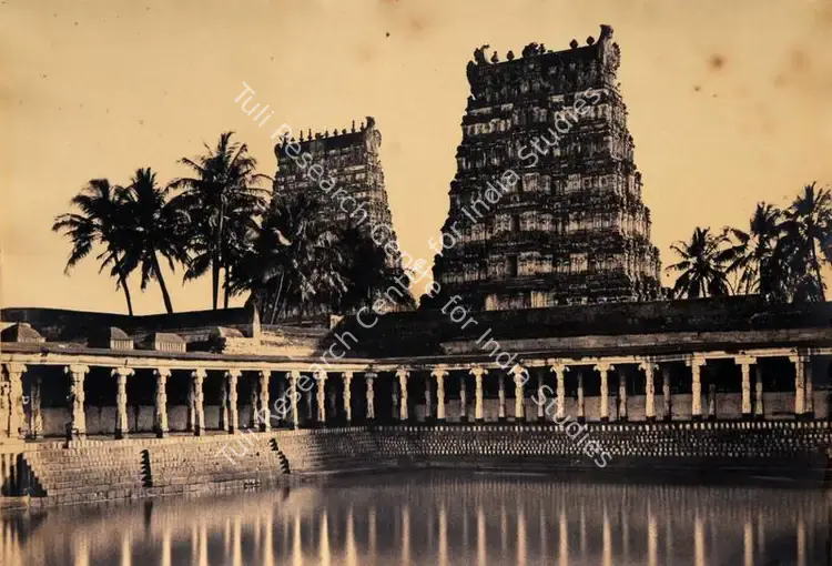 Tripe, Capt. Linnaeus (Photographer), Views of the Sacred Tank in the Great Pagoda, Madura, 1858 | Antiquarian Photograph | Photography | 00116071