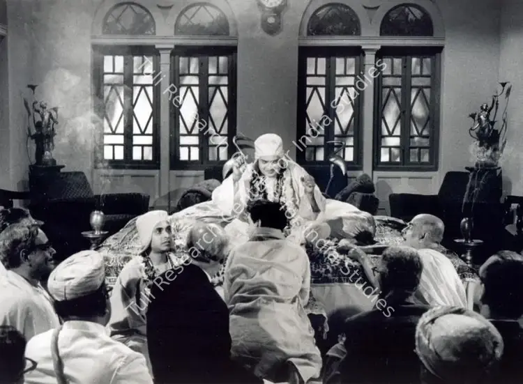 Ray, Satyajit (Director), Ka Purush Maha Purush, 1965 | Photographic Still | CinemaEducation | 00663449