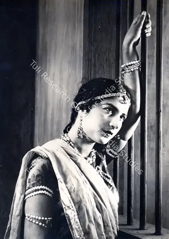 Gidwani, M. (Director), Anangsena, 1931 | Photographic Still | CinemaEducation | 00829975