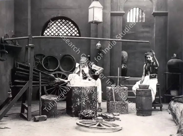 Karani, Pesi (Director), Dagabaz Ashak, 1932 | Photographic Still | CinemaEducation | 00830879